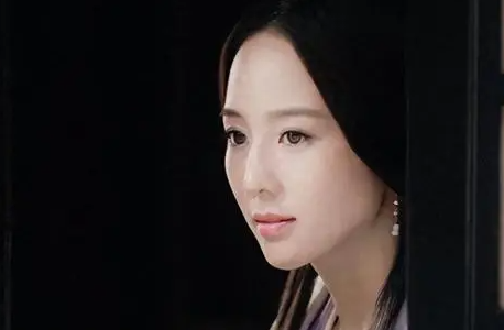 权谋棋局中的双生花：司马懿女儿的婚姻与家族政治博弈