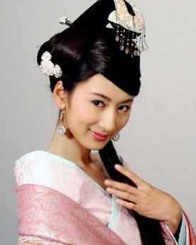 妹妹赵合德一进宫，赵飞燕为何迅速失宠？