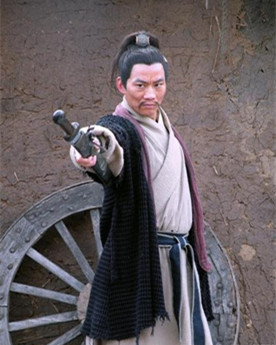 凌振简介：《水浒传》中的人物，梁山上排名第五十二位
