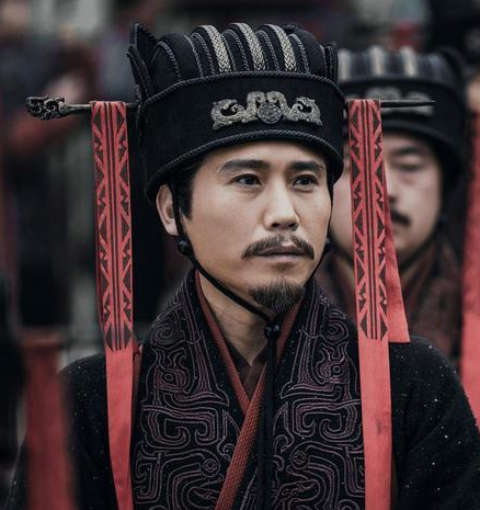 权谋漩涡中的抉择:李斯为何舍扶苏而就胡亥