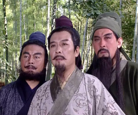 袍泽与君臣:刘备与关羽关系的真实图景