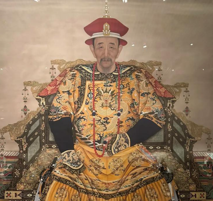 天花免疫与政治博弈：康熙继位背后的历史逻辑