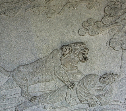 孝心化勇力:杨香扼虎救父的传奇与精神传承