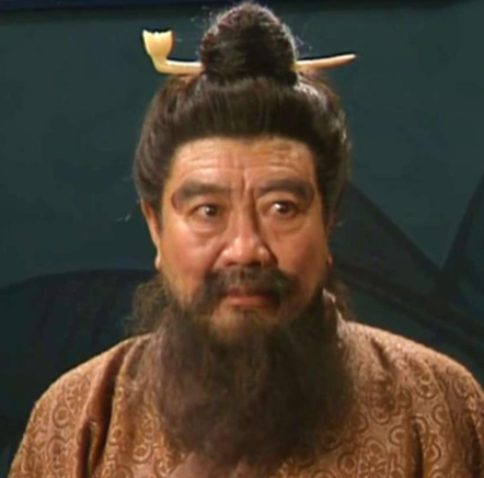 从演义恶徒到历史枭雄：董卓的双重镜像解构