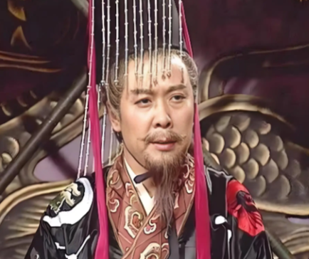 汉献帝失位后为何未投刘备：权谋、现实与命运的交织