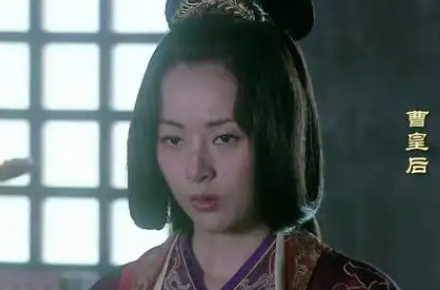 末代汉宫的凛冽玫瑰：献穆皇后曹节的政治抗争与人性光辉