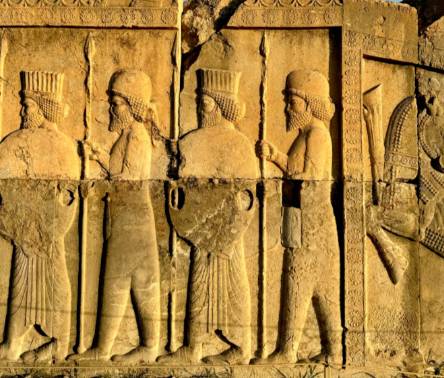 从未陨落的波斯：一场穿越三千年的文明借尸还魂