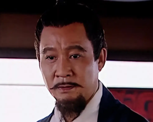 削藩忠骨陷权斗：窦婴力挽狂澜，终成储位棋殇