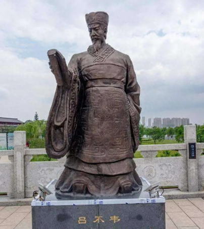 吕不韦倾尽家财扶持异人,一场政治豪赌终致自尽