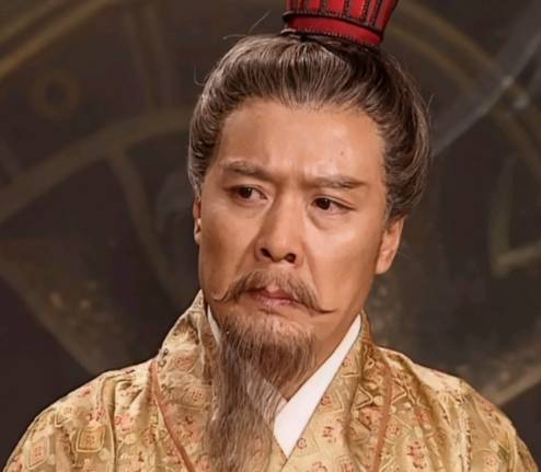 刘备借惊雷掩志,于蛰伏中蓄就帝王之业