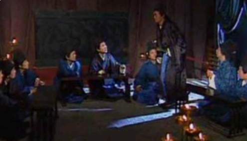 十常侍之乱：宦官何以能操弄皇权，掌控废立？